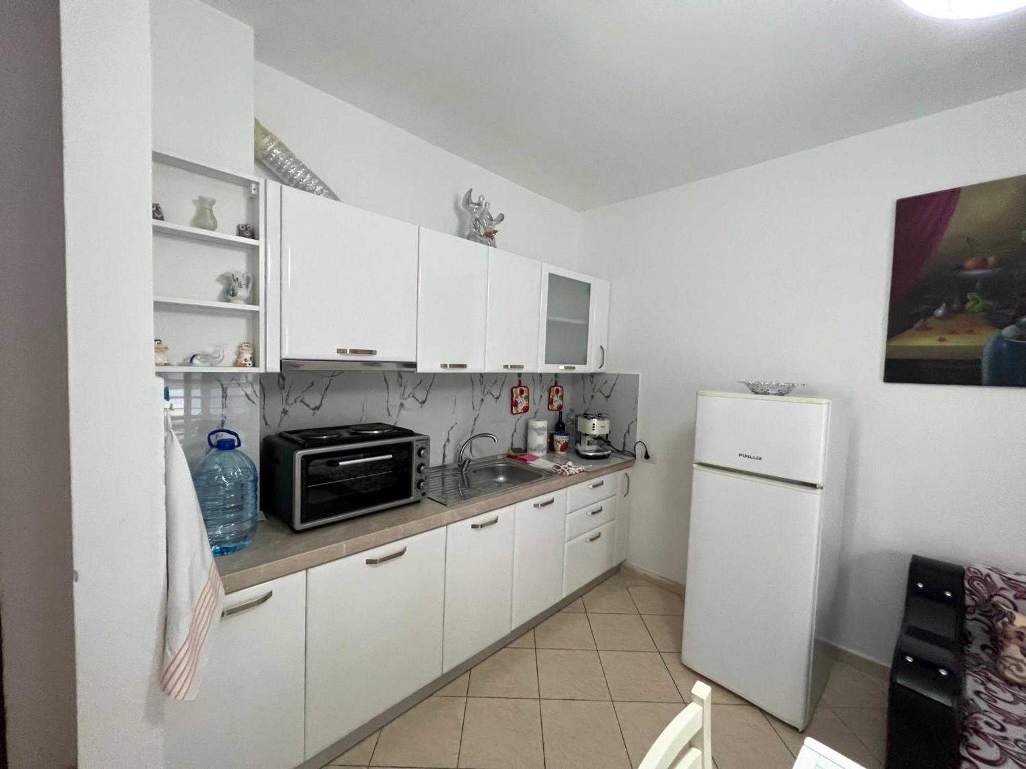 Vivi La Tua Vacanza Con L'Appartamento 1 Di Ervin! Enjoy Your Holiday With Ervin'S Apartment 1! Влёра Экстерьер фото